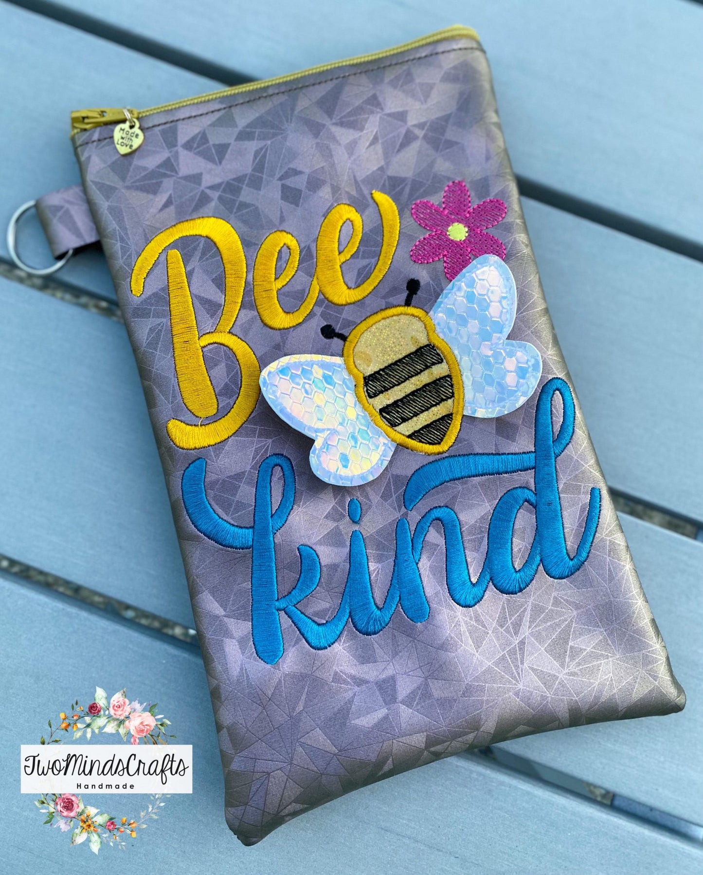 3D Bee Kind Zipper Bag - 2 sizes - Digital Embroidery Design