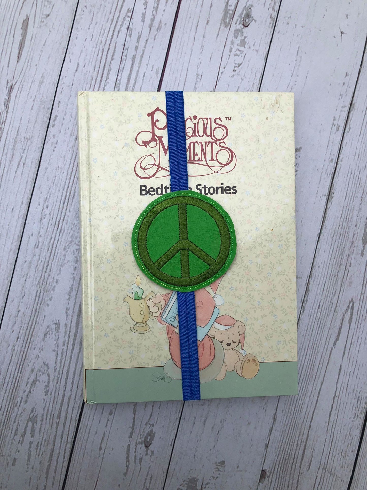 Peace Sign Book Band - Digital Embroidery Design