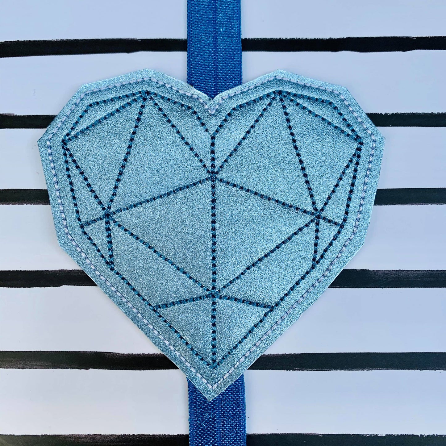 Geometric Heart Book Band - Digital Embroidery Design