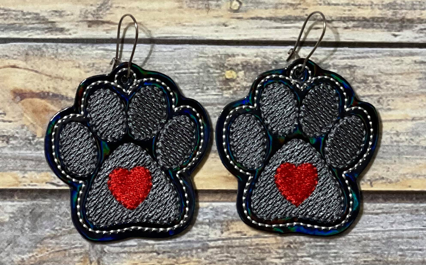 Paw Heart Earrings - 2 sizes - 4x4 and 5x7 Grouped- Digital Embroidery Design