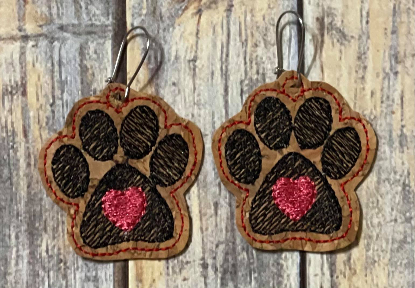 Paw Heart Earrings - 2 sizes - 4x4 and 5x7 Grouped- Digital Embroidery Design