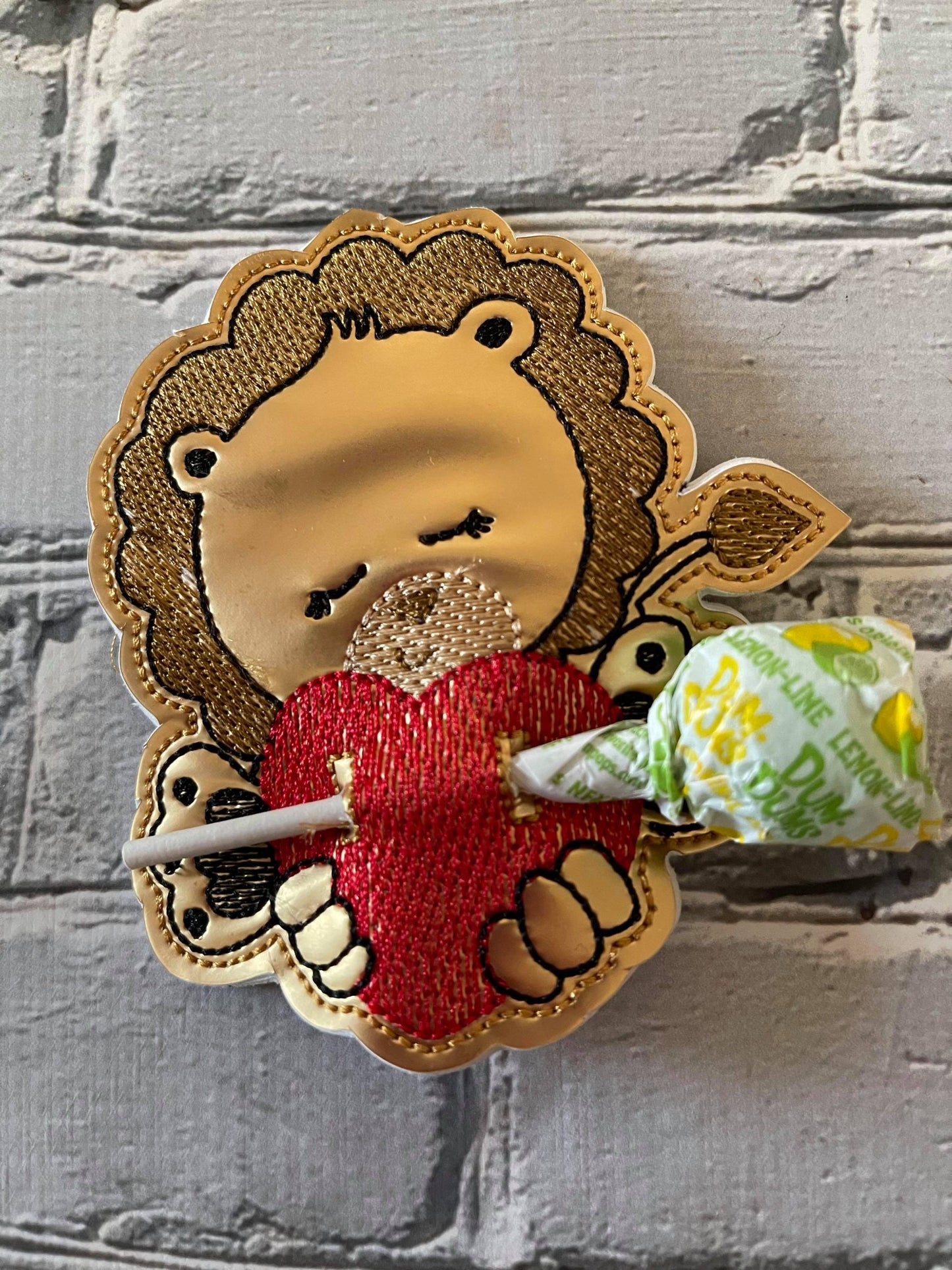 Lion Heart Sucker Holder - DIGITAL Embroidery DESIGN