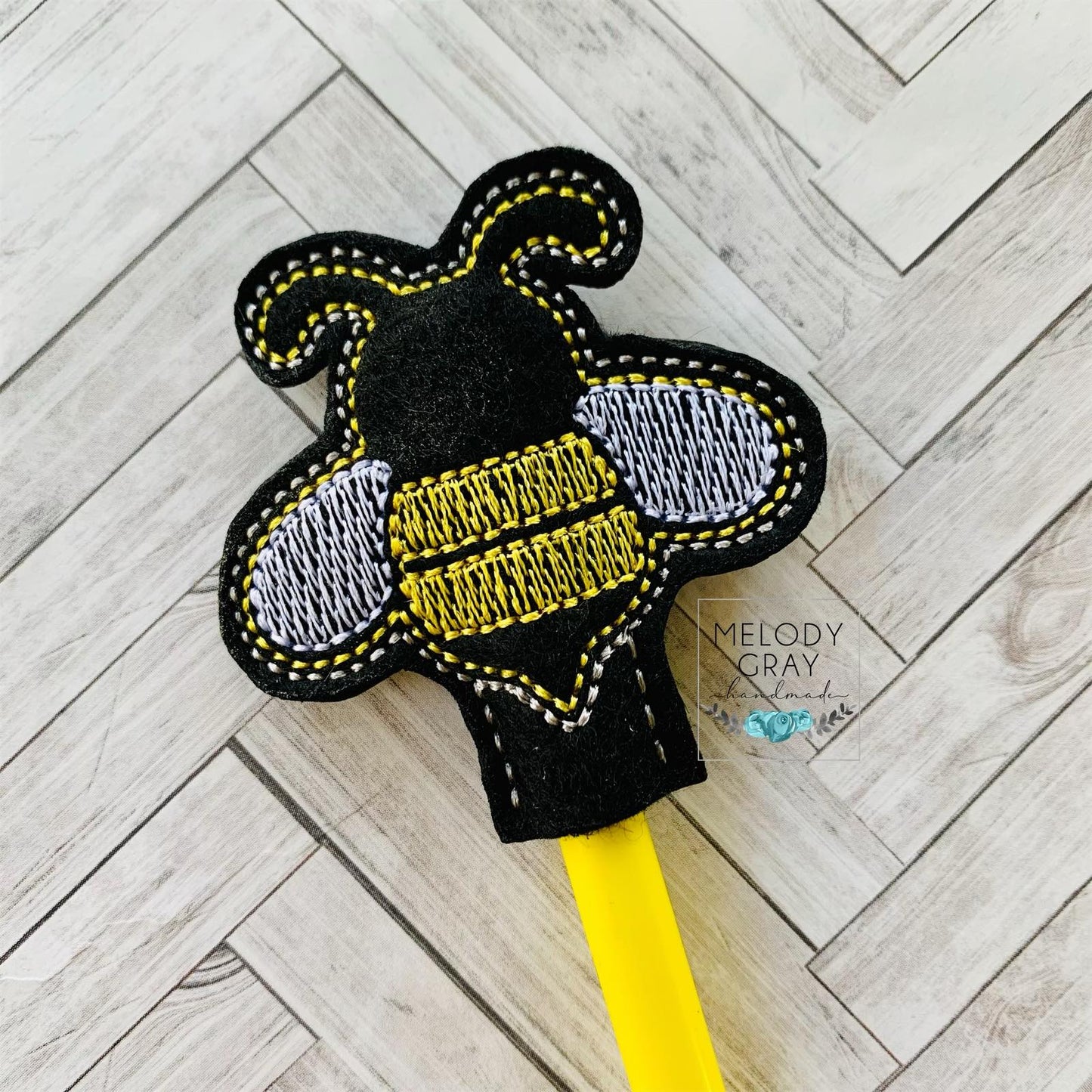 Bee Pencil Toppers 4x4 and 5x7 included- DIGITAL Embroidery DESIGN
