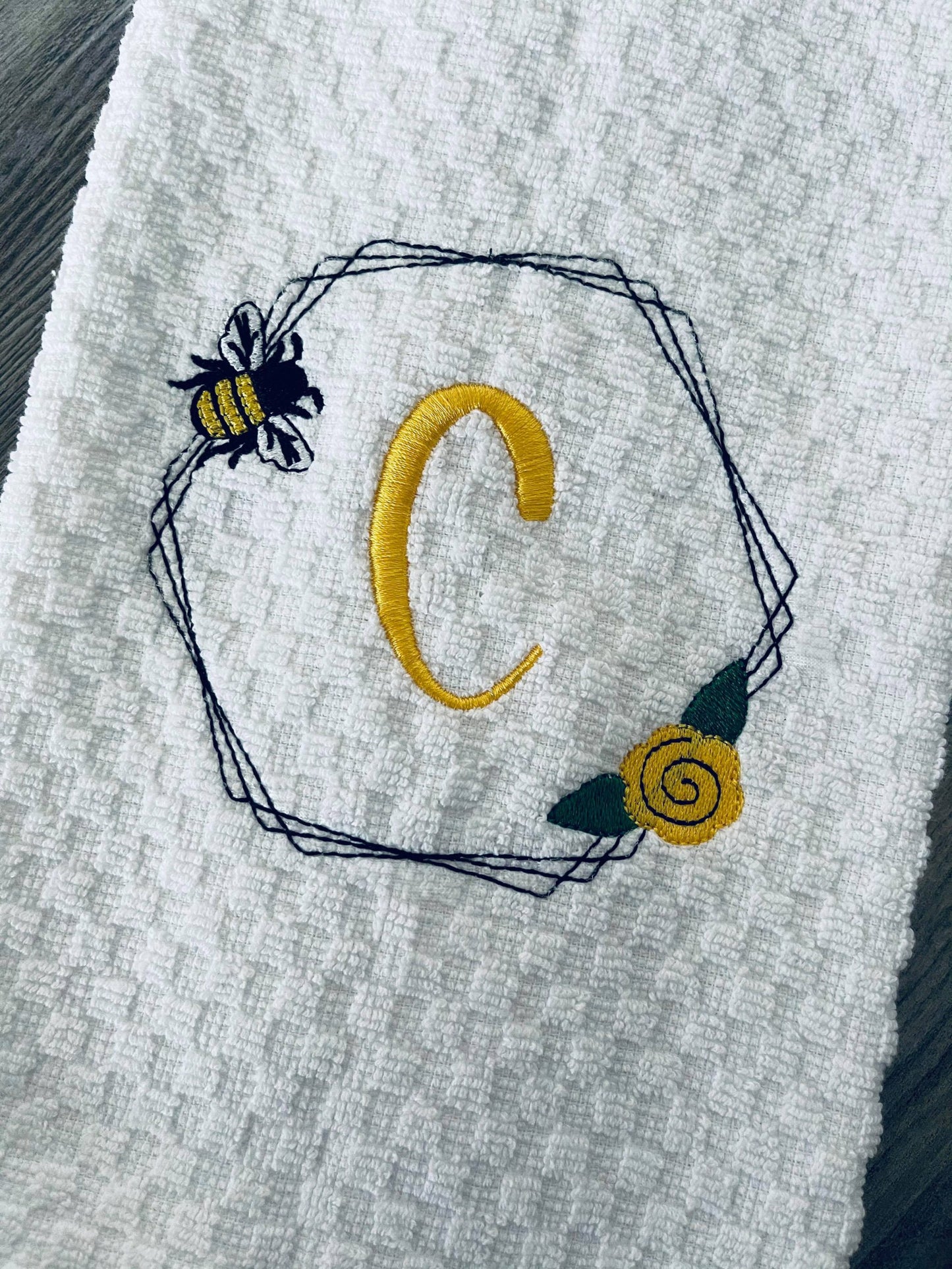 Bee Frame Set - 4 sizes- Digital Embroidery Design