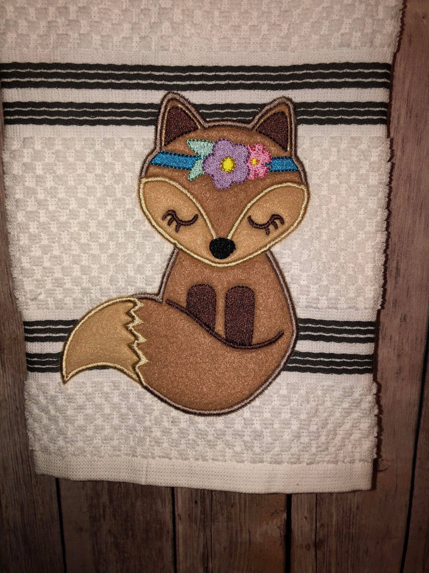 Boho Fox Applique - 3 sizes- Digital Embroidery Design