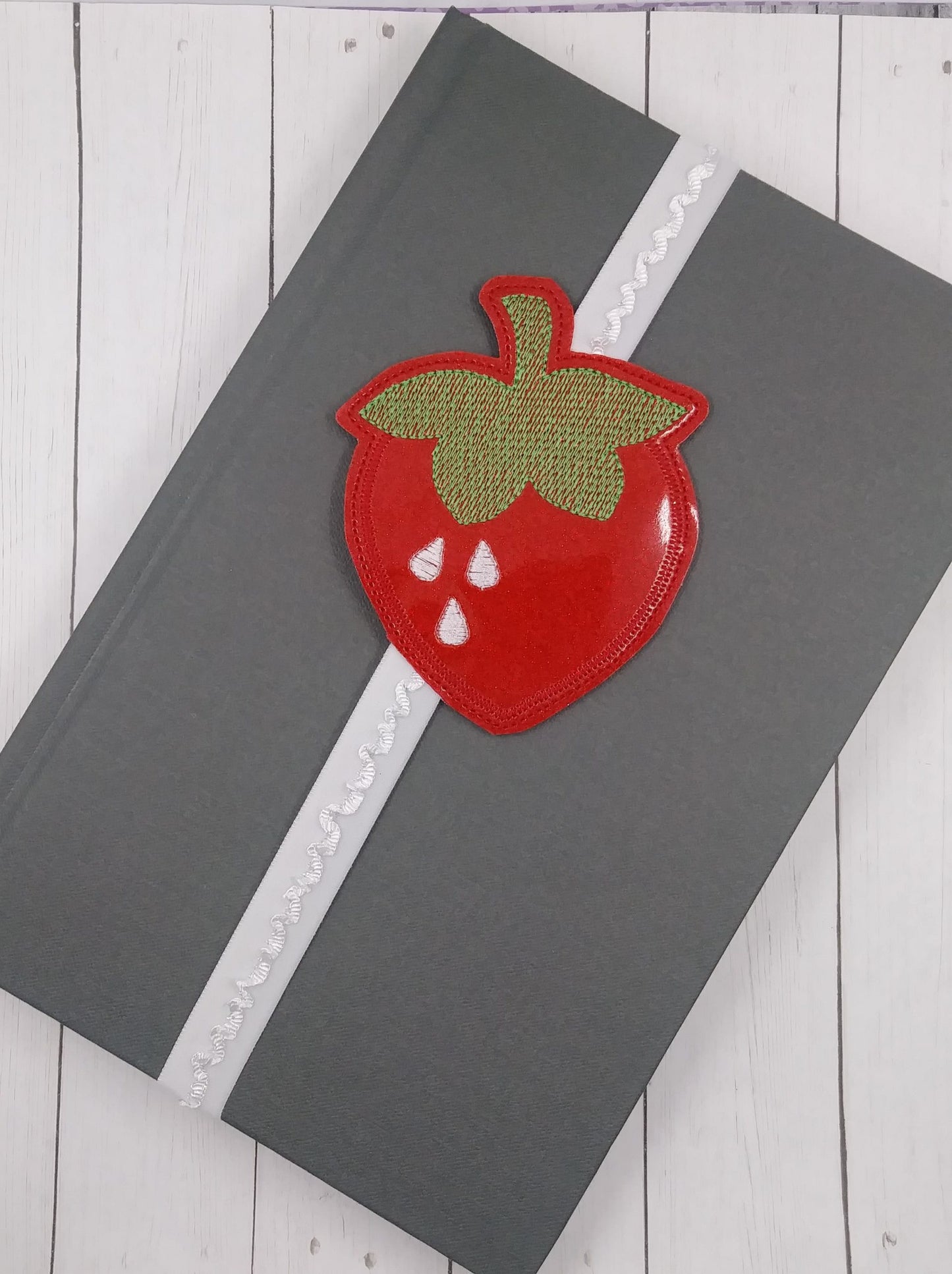 Strawberry Book Band - Embroidery Design, Digital File