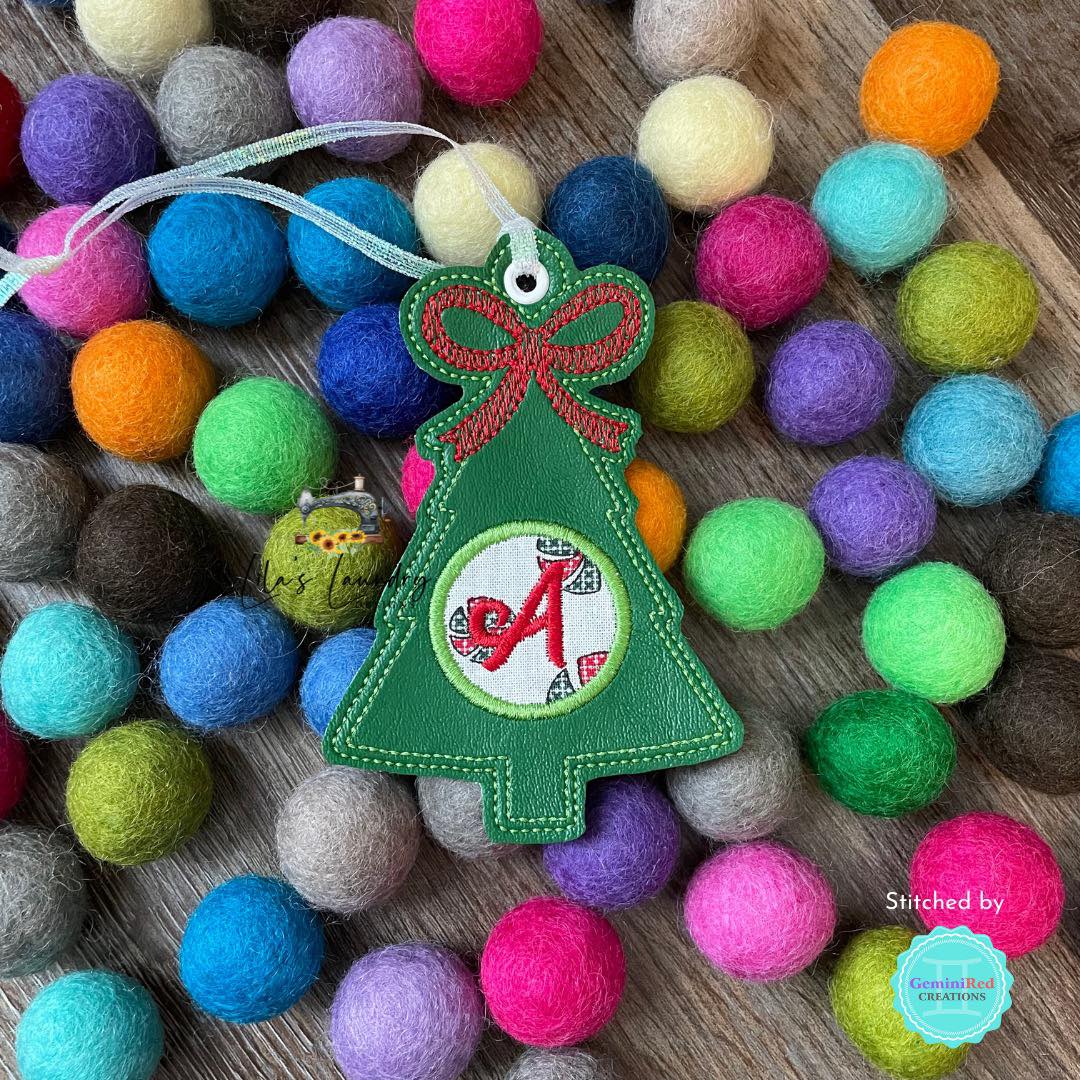 Christmas Tree Applique Ornament - Digital Embroidery Design