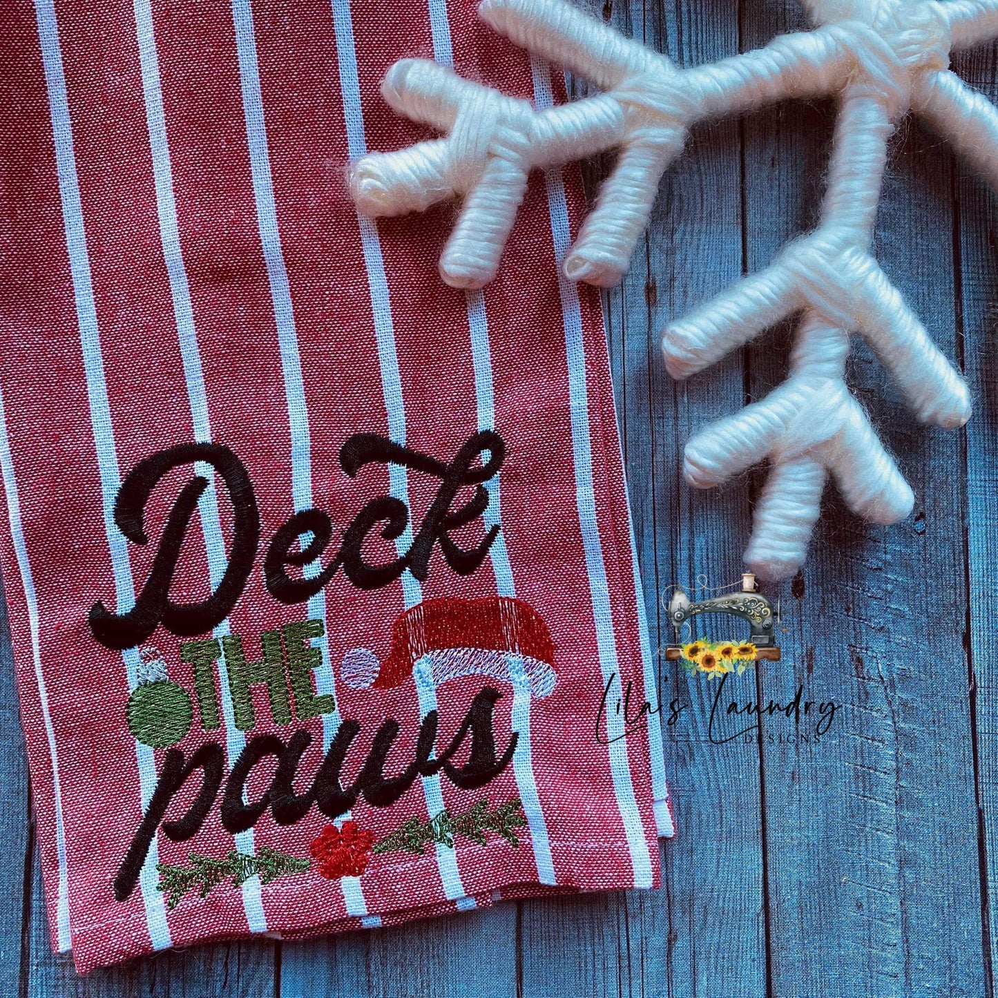Deck the Paws - 3 sizes- Digital Embroidery Design