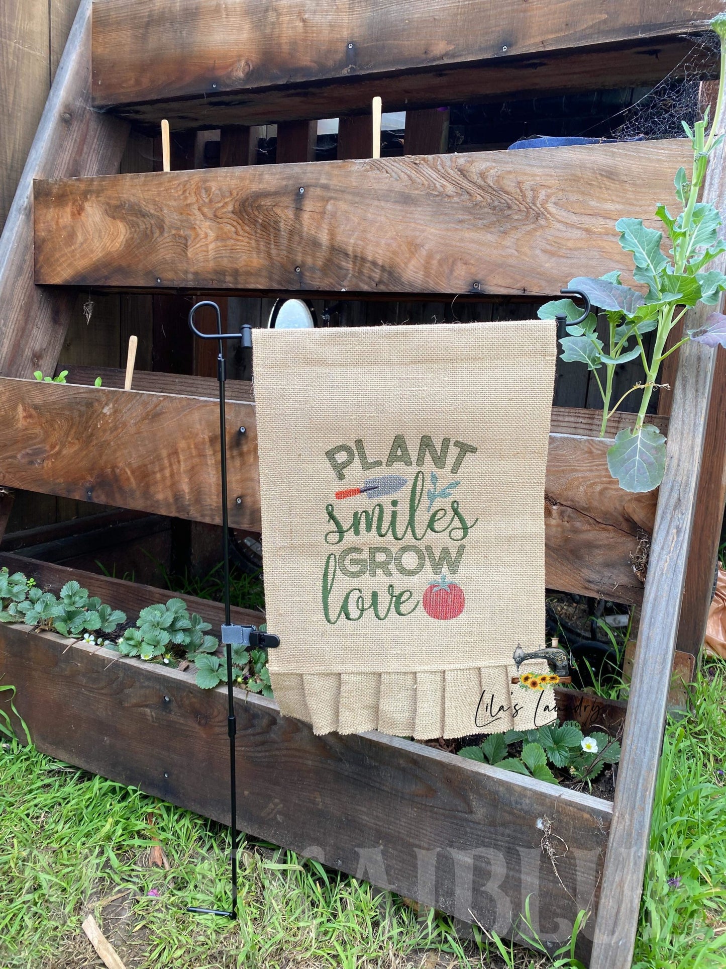 Plant Smiles Grow Love - 3 sizes- Digital Embroidery Design