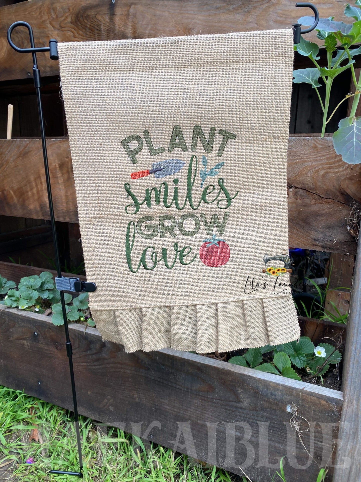Plant Smiles Grow Love - 3 sizes- Digital Embroidery Design