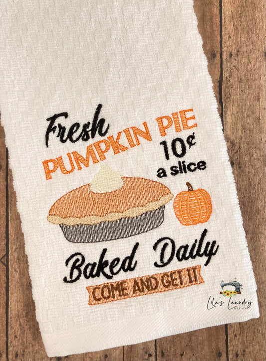 Fresh Pumpkin Pie - 3 sizes- Digital Embroidery Design
