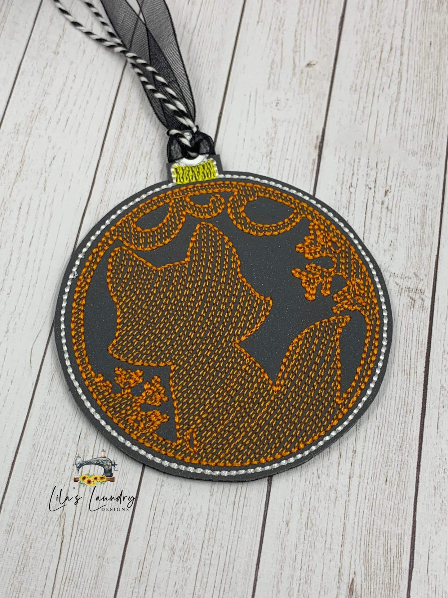 Silhouette Animal Ornament Set - Digital Embroidery Design