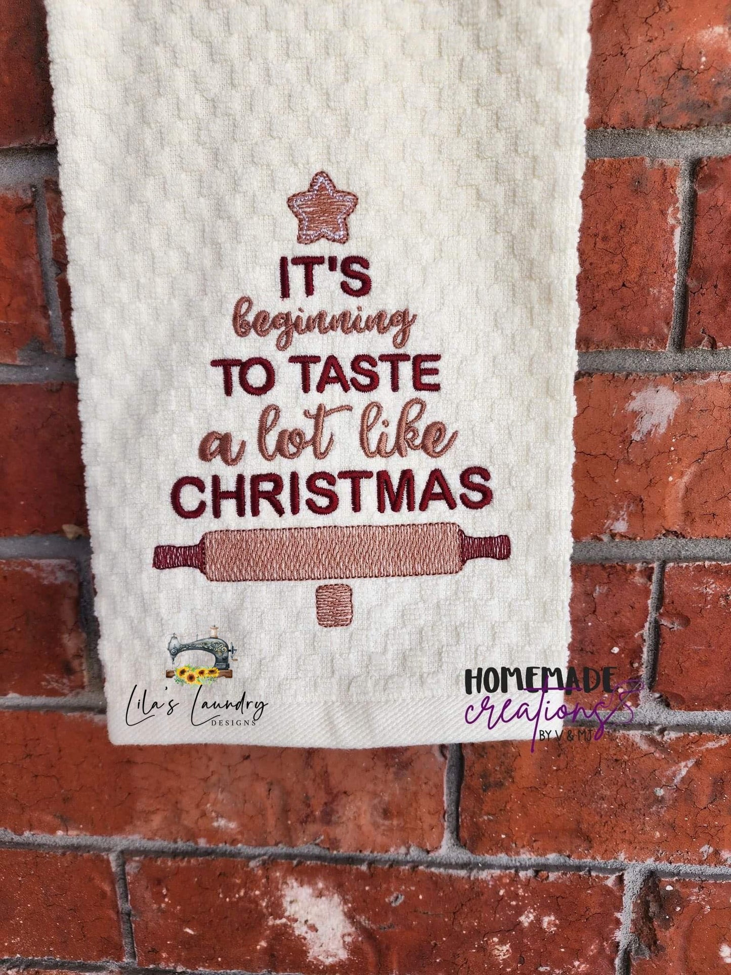 Taste a lot like Christmas - 3 sizes- Digital Embroidery Design