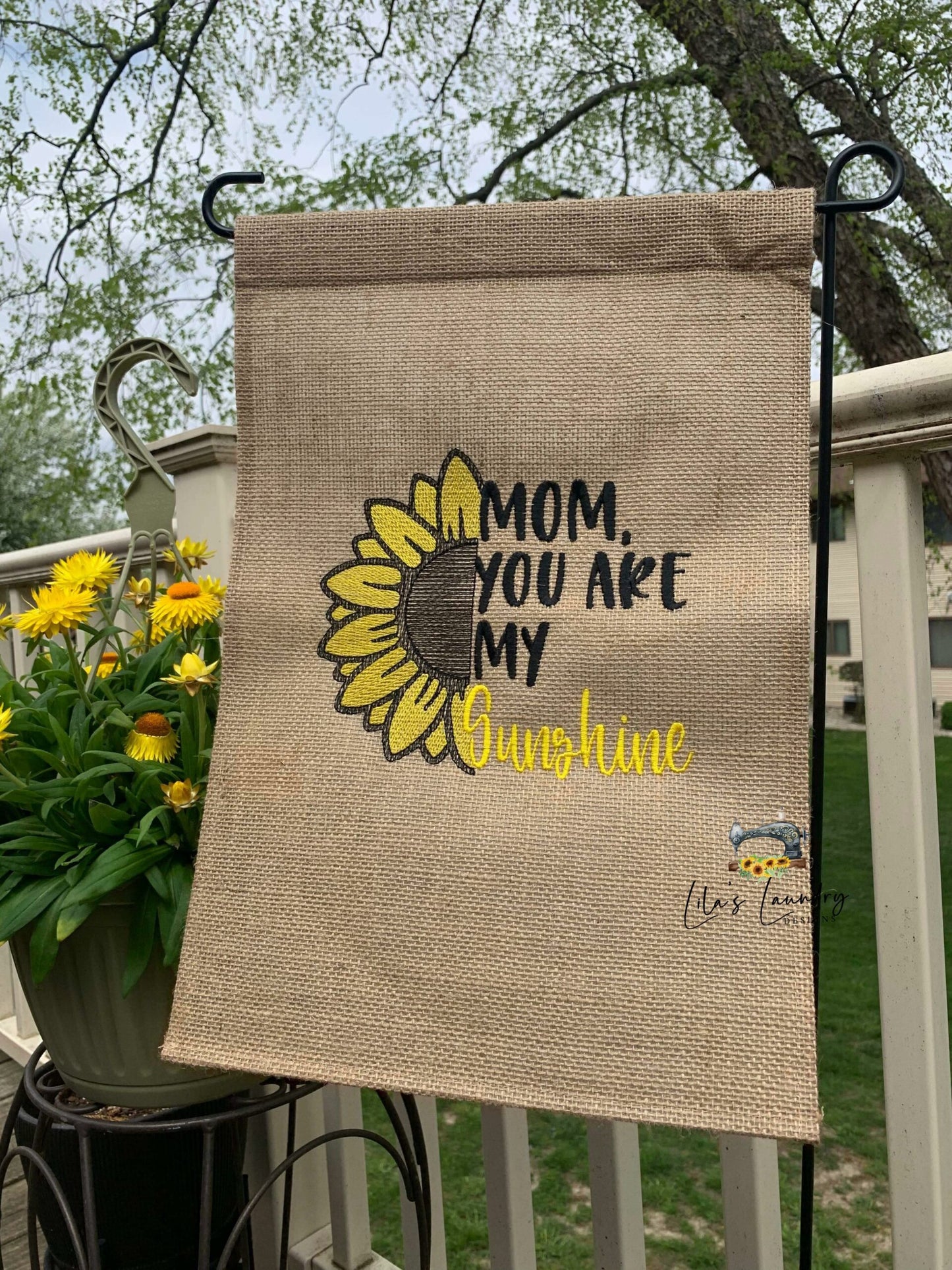 Mom Sunshine - 4 sizes- Digital Embroidery Design