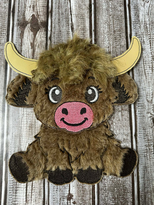 Large Highland Cow Feltie- 3 Sizes – 5 x 7, 6 x 10 and 8 x 12 DIGITAL Embroidery Design