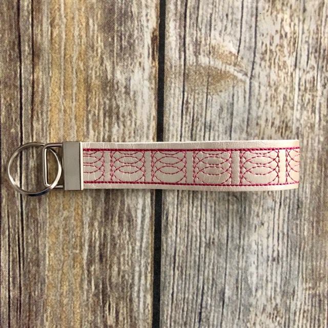 3D Be Your Own Kind of Beautiful Dragonfly Zipper Bag & Wristlet 5x7 and 6x10 - Digital Embroidery Design