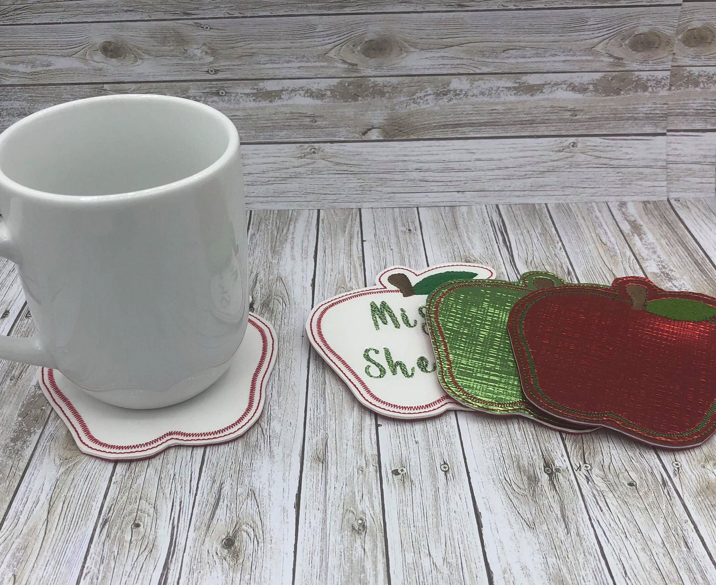 Apple Coaster 4x4 - DIGITAL Embroidery DESIGN