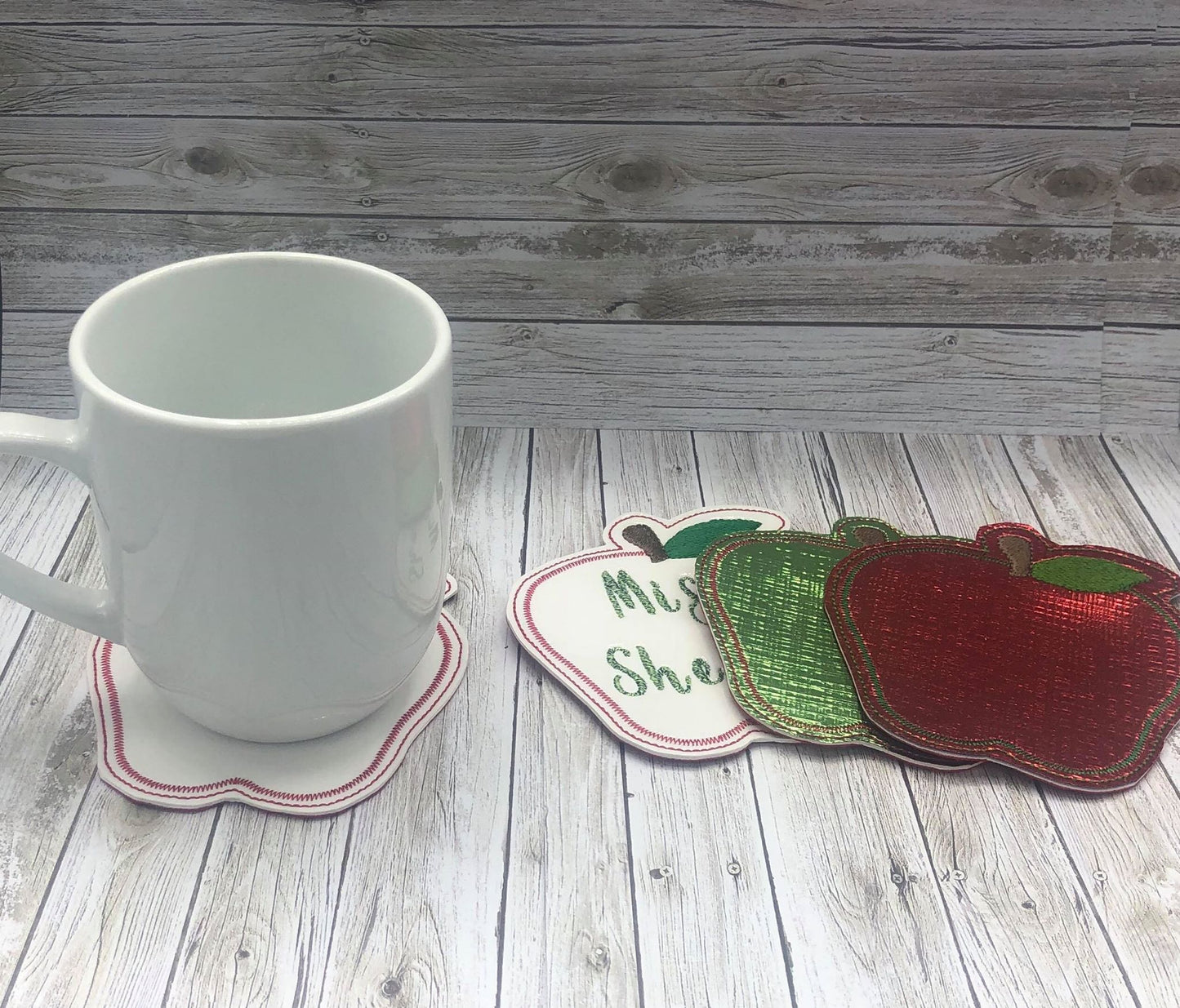 Apple Coaster 4x4 - DIGITAL Embroidery DESIGN