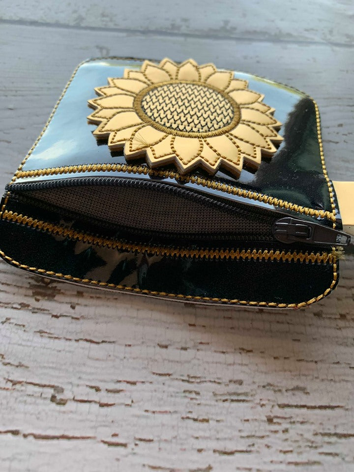 3D Sunflower Zipper Bag 4x4 - Digital Embroidery Design