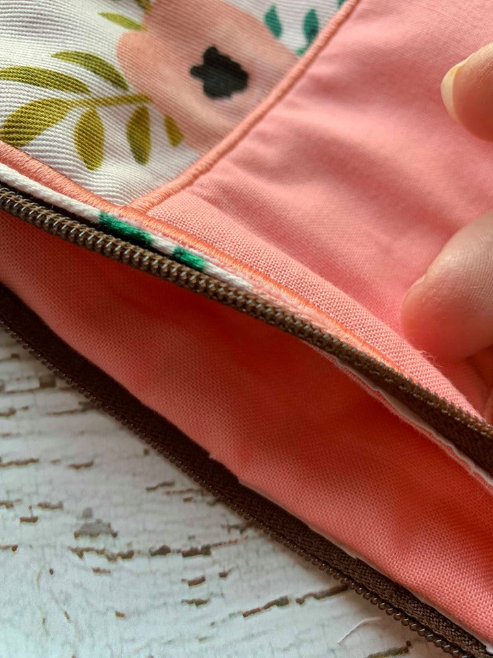 Christy Lined Top Zipper Bag - 3 sizes - Digital Embroidery Design