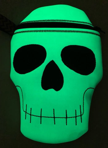 Skull Zipper Bag - 4 sizes - Digital Embroidery Design