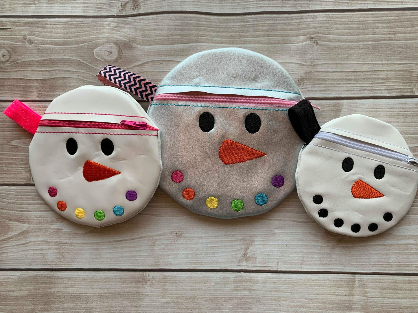 Snowman Face Zipper Bag - 3 sizes - Digital Embroidery Design
