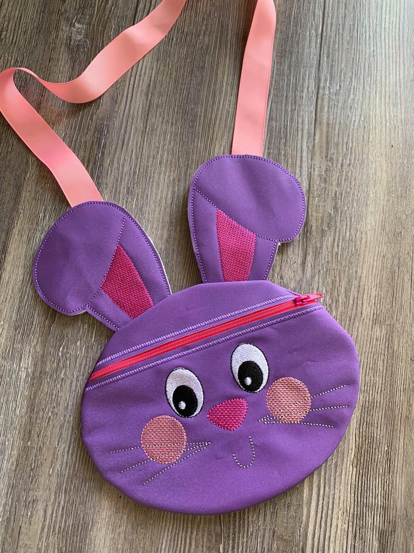 ITH - 3D Bunny Face Zipper Bag 5x7, 6x10, 8x12 - Digital Embroidery Design