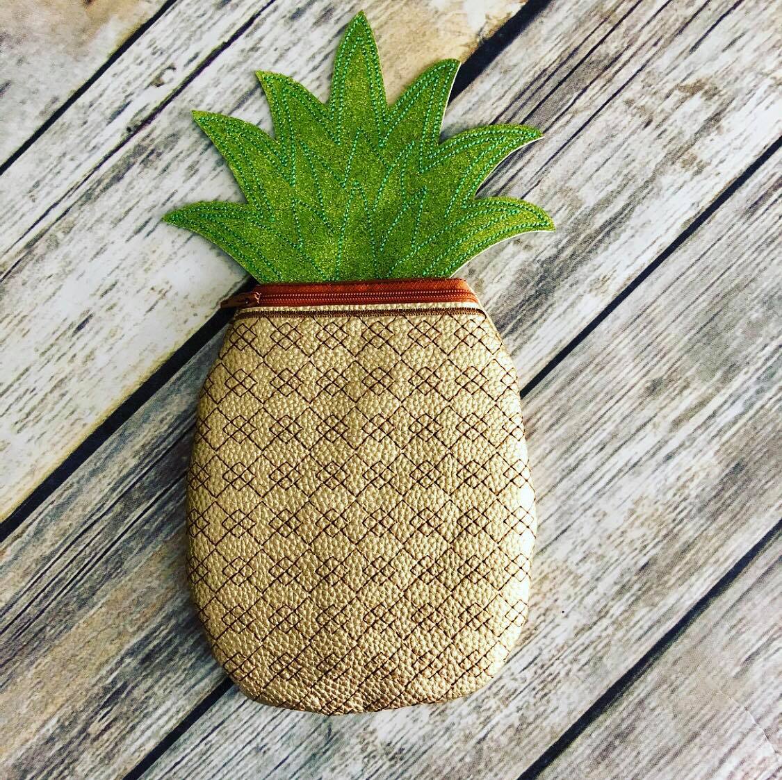 3D Pineapple Zipper Bag - 4 sizes - Digital Embroidery Design
