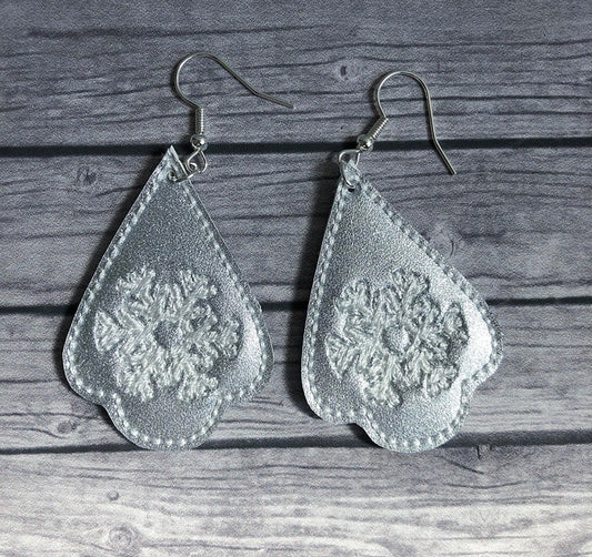 Snowflake Earrings - 3 sizes - Digital Embroidery Design