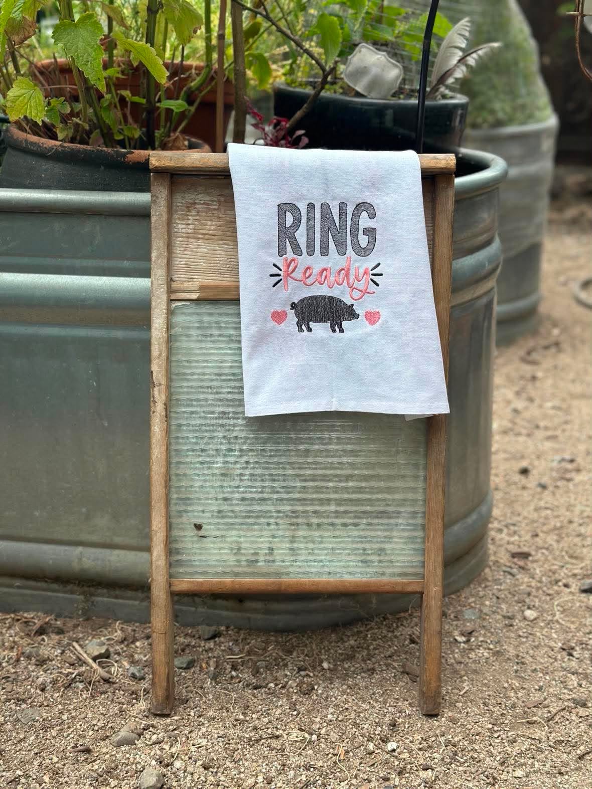 Show Pig – Ring Ready – Pig – 4 x 4, 5 x 7, 6 x 10 and 8 x 12 – DIGITAL Embroidery Design