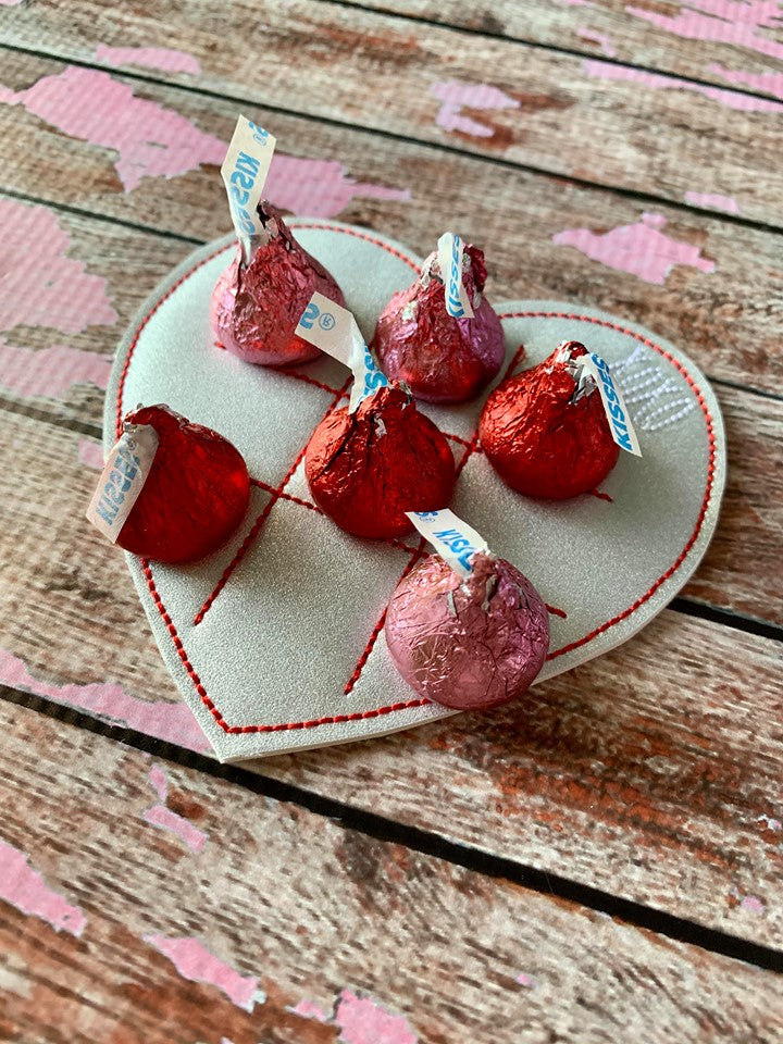 Heart XOXO Tic Tac Toe Board - Digital Embroidery Design