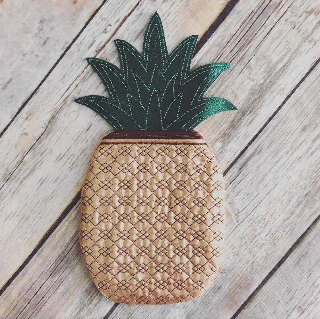 3D Pineapple Zipper Bag - 4 sizes - Digital Embroidery Design