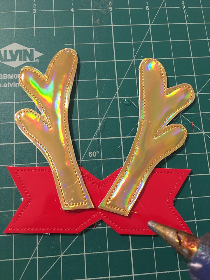 Reindeer Hair Bow - Digital Embroidery Design